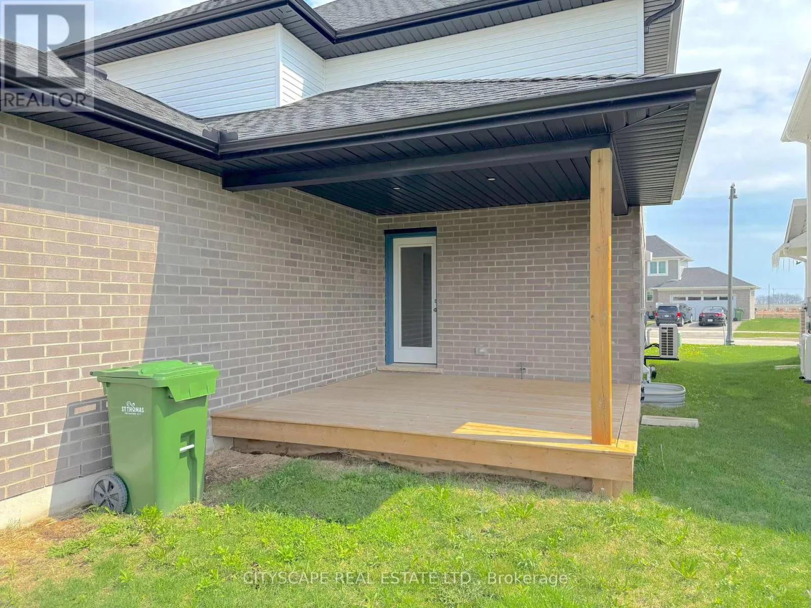 118 BENJAMIN PARKWAY