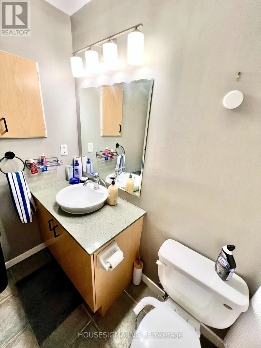 109 - 404 KING STREET WEST STREET W