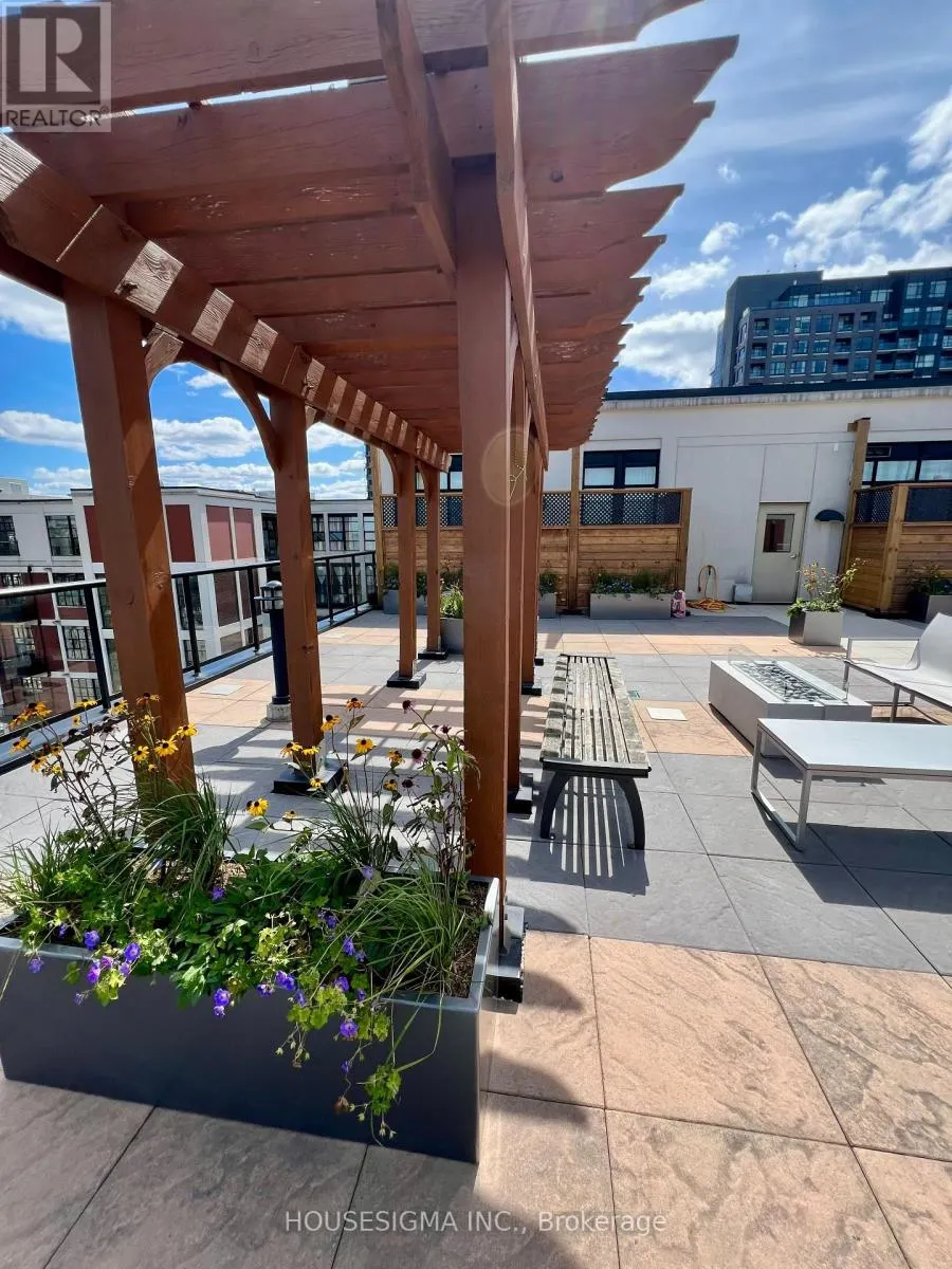 109 - 404 KING STREET WEST STREET W