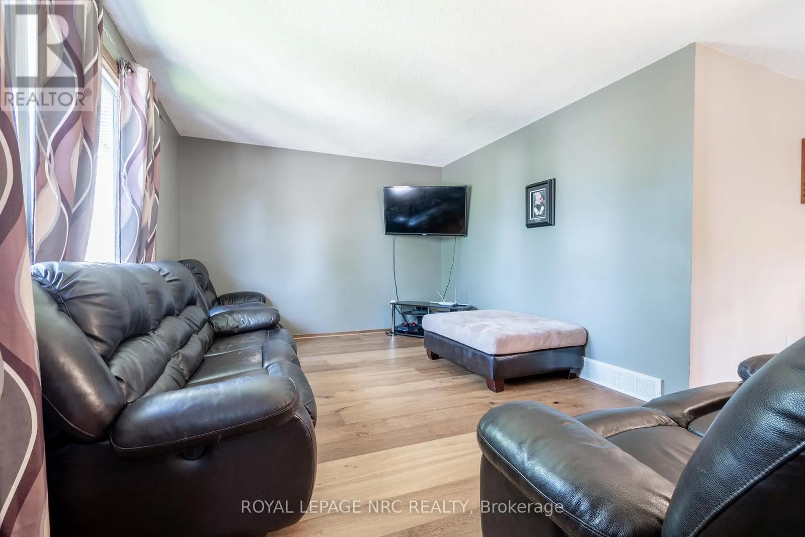 62 LILLIAN PLACE