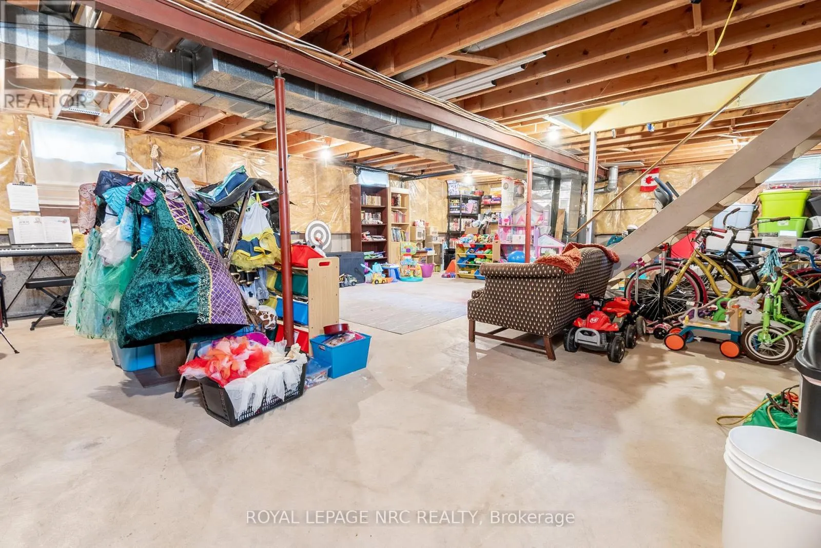 62 LILLIAN PLACE