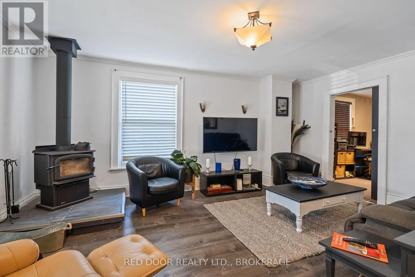 292 HETTY STREET W