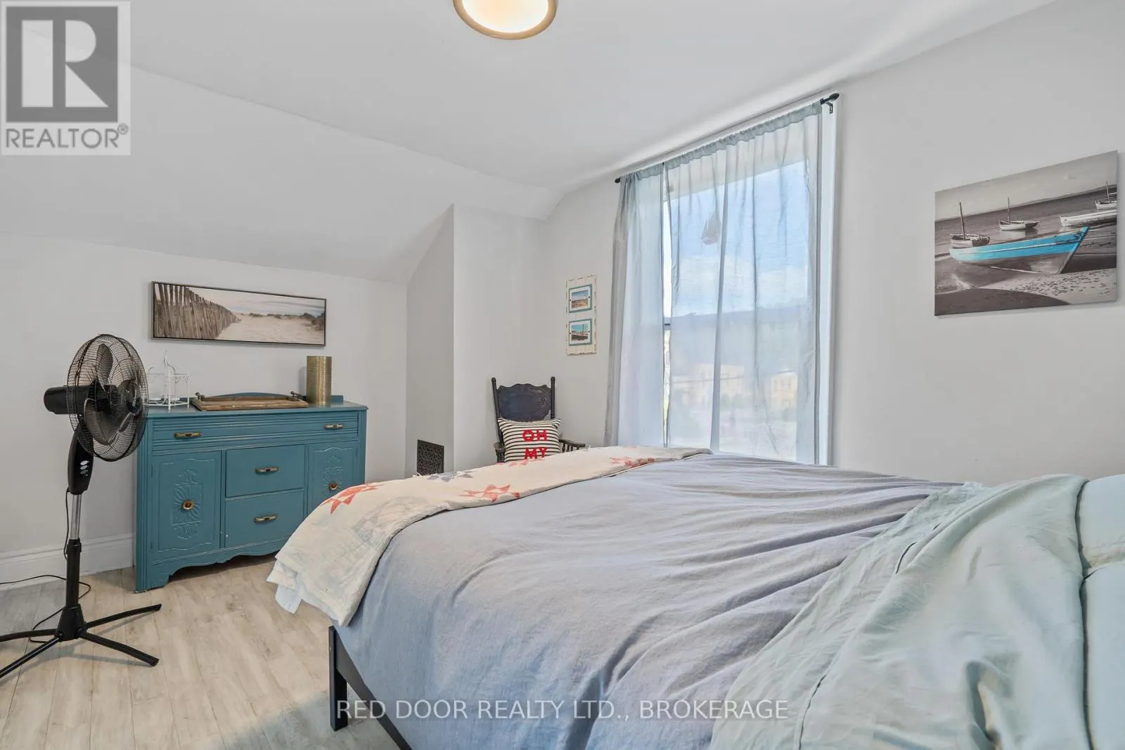 292 HETTY STREET W