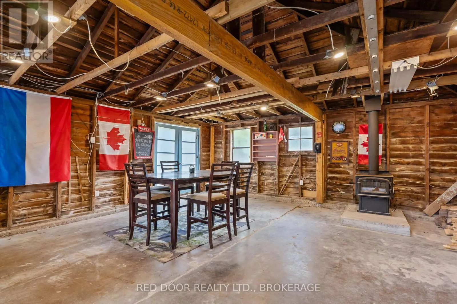 292 HETTY STREET W