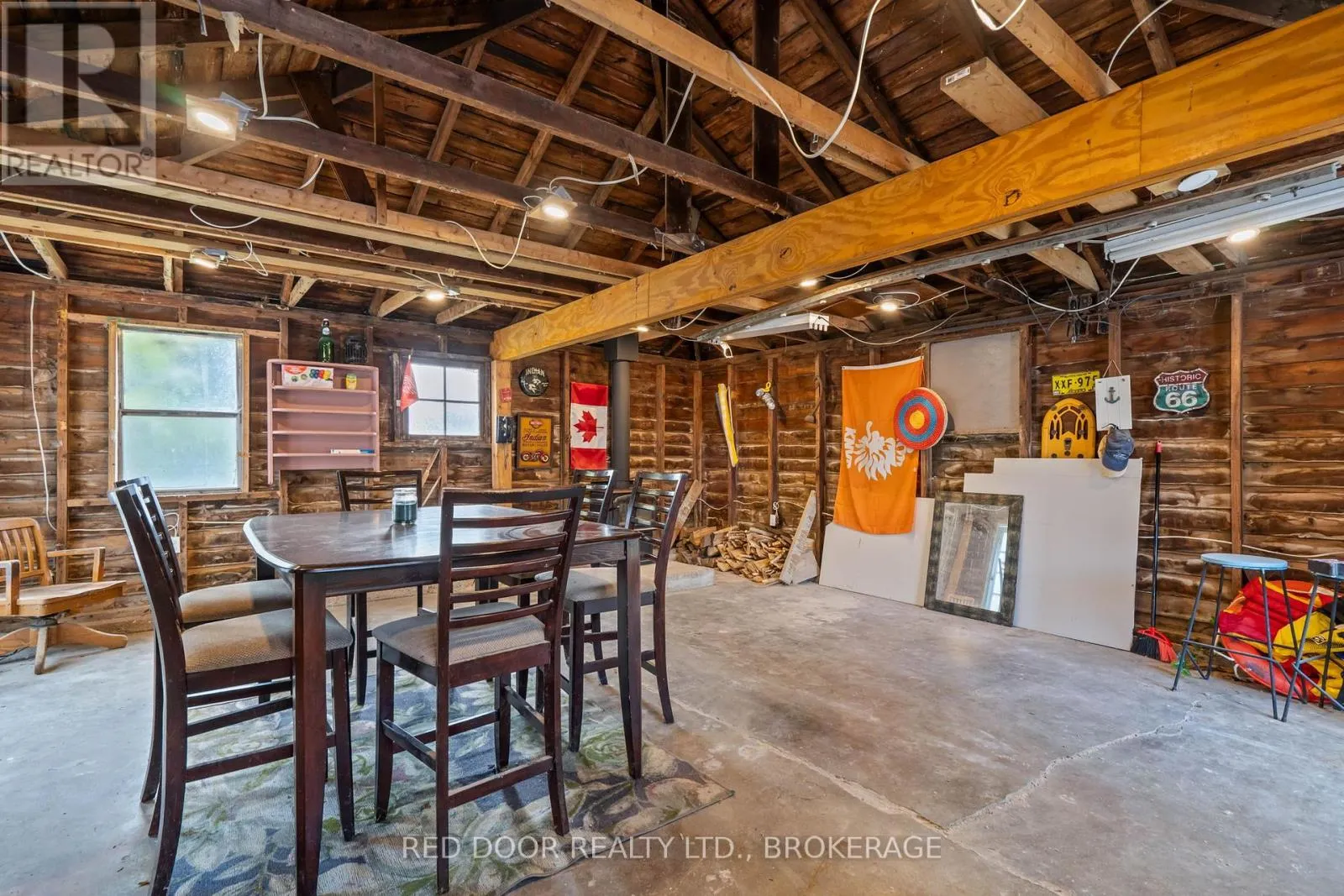292 HETTY STREET W