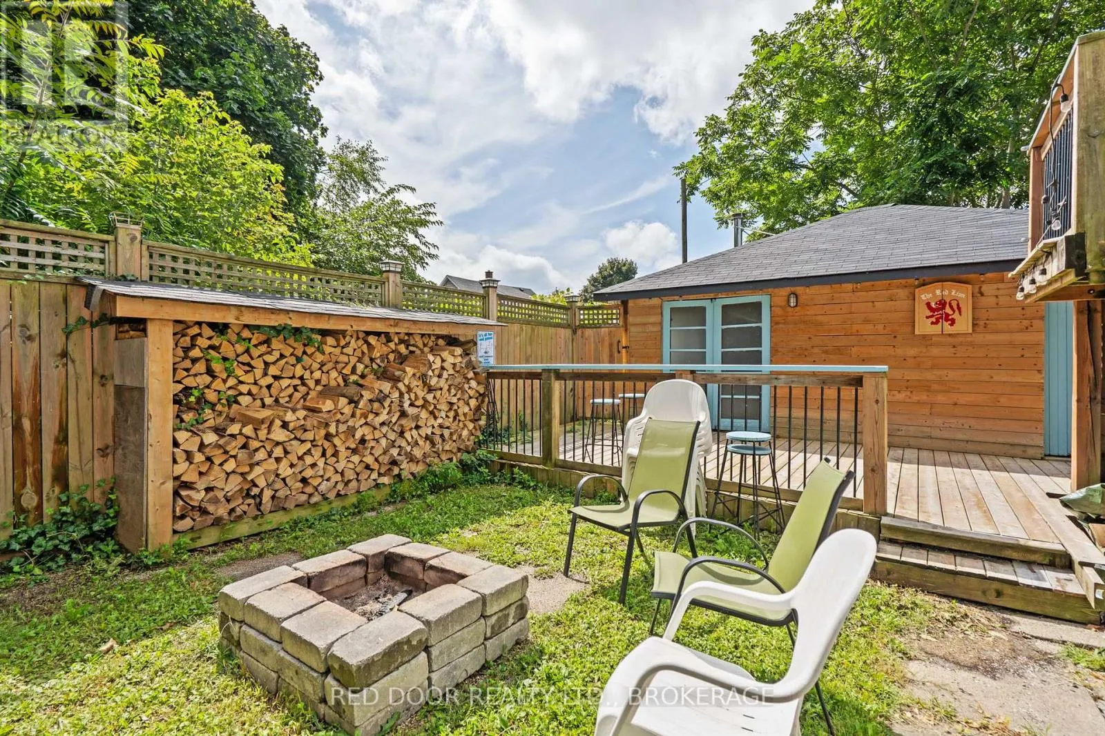 292 HETTY STREET W