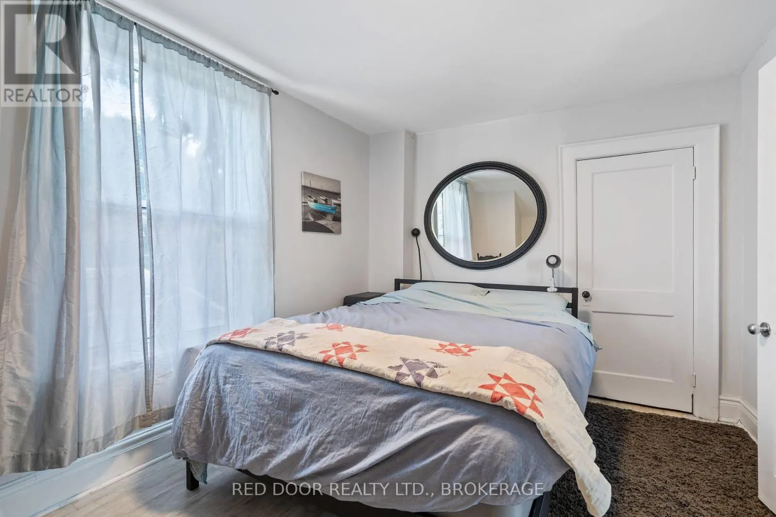 292 HETTY STREET W
