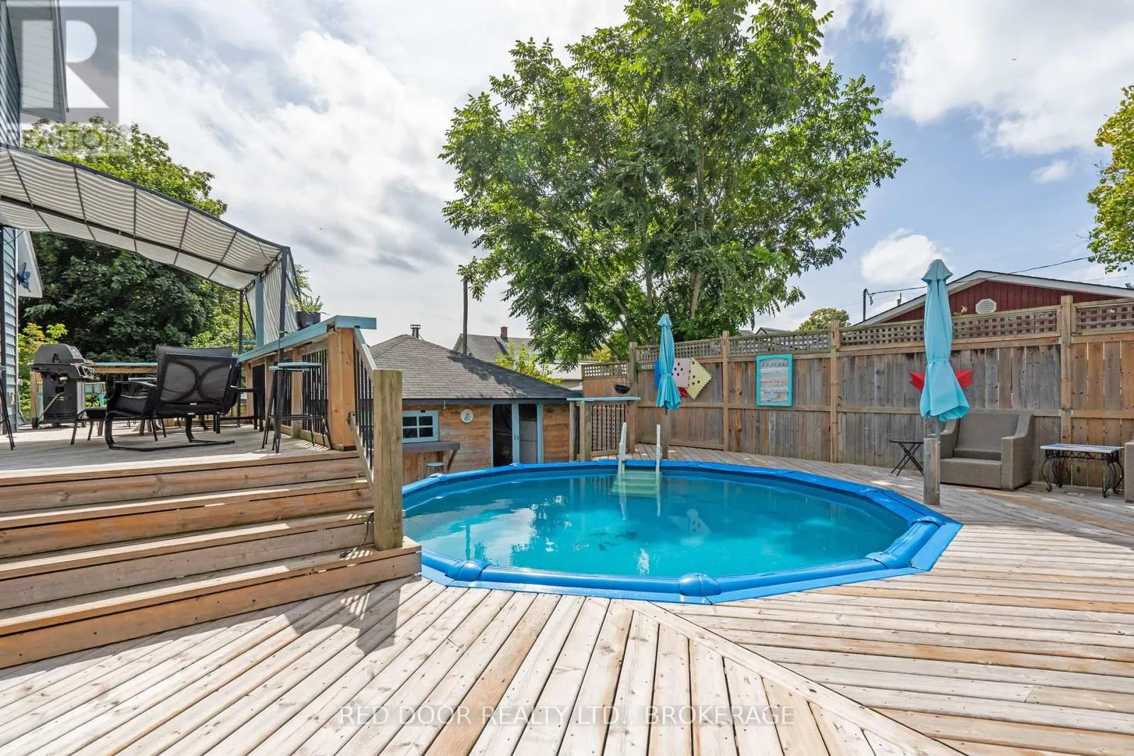 292 HETTY STREET W