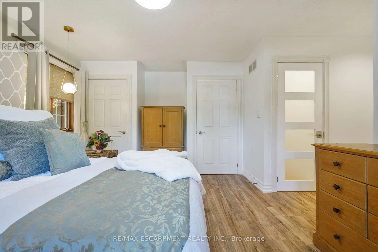 304 CENTRAL AVENUE