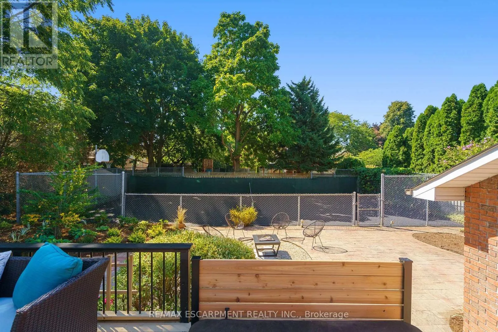 304 CENTRAL AVENUE