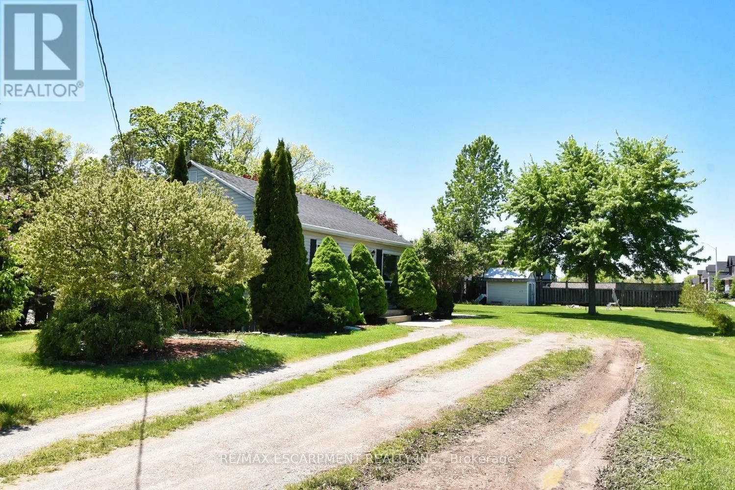 3674 CAMPDEN ROAD