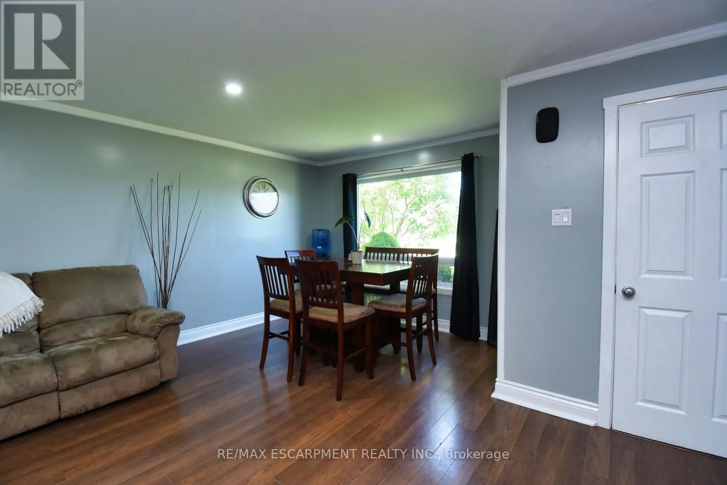 3674 CAMPDEN ROAD