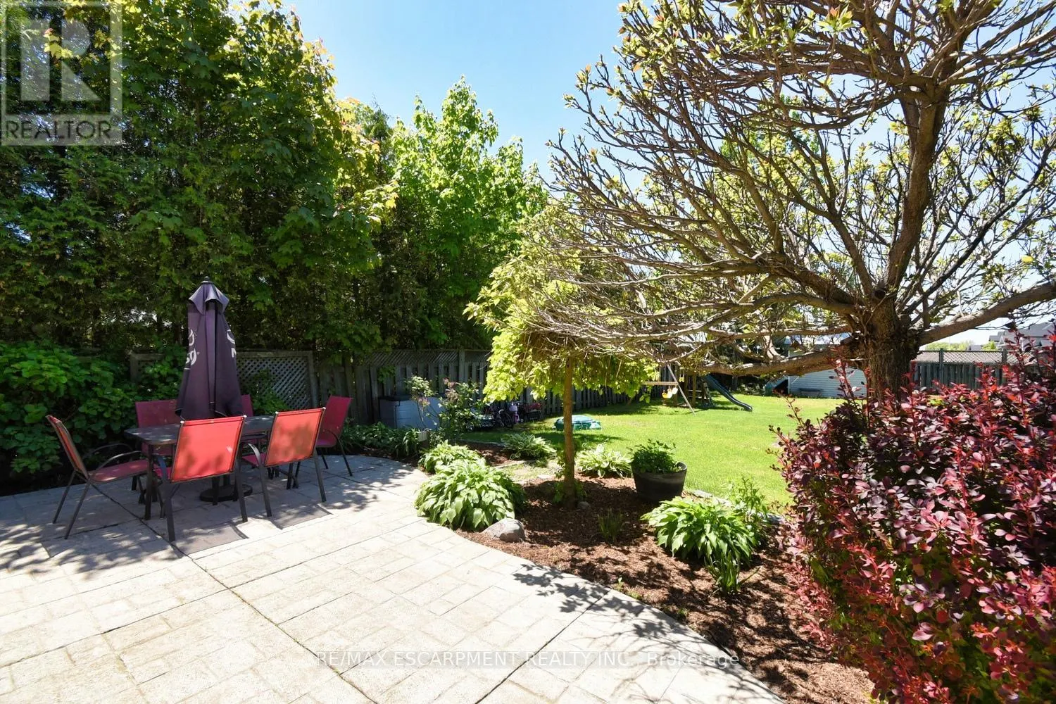 3674 CAMPDEN ROAD