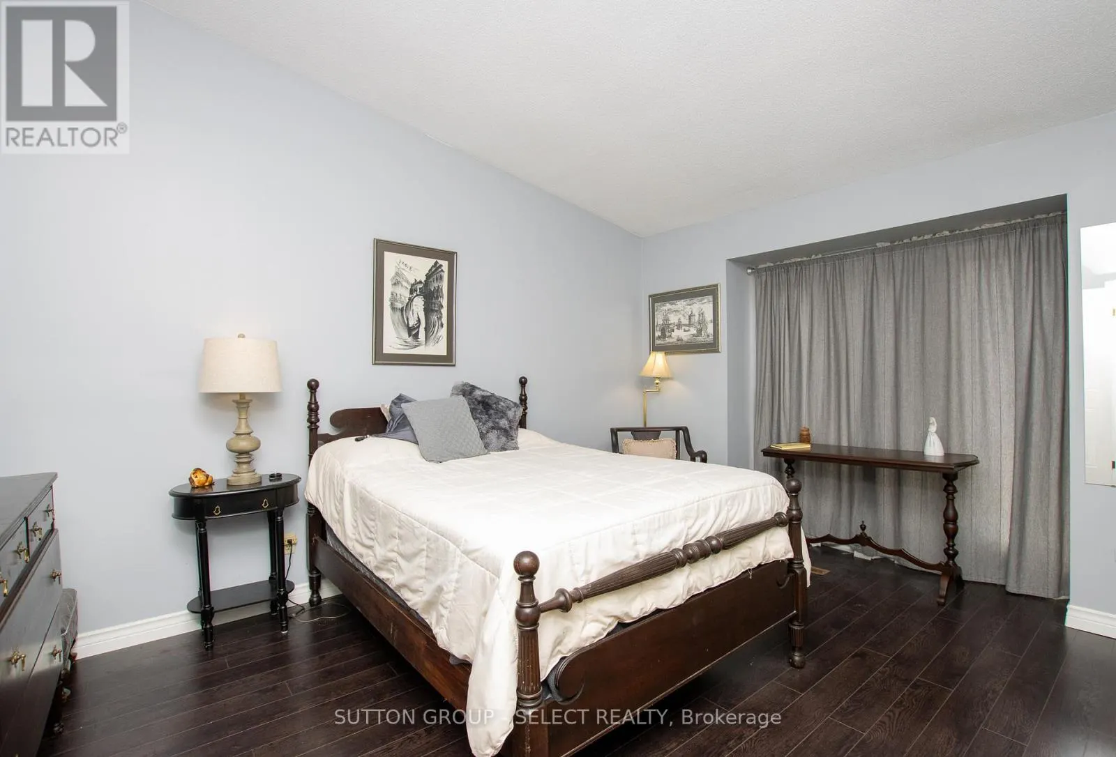 4 - 445 RIVERSIDE DRIVE, #4