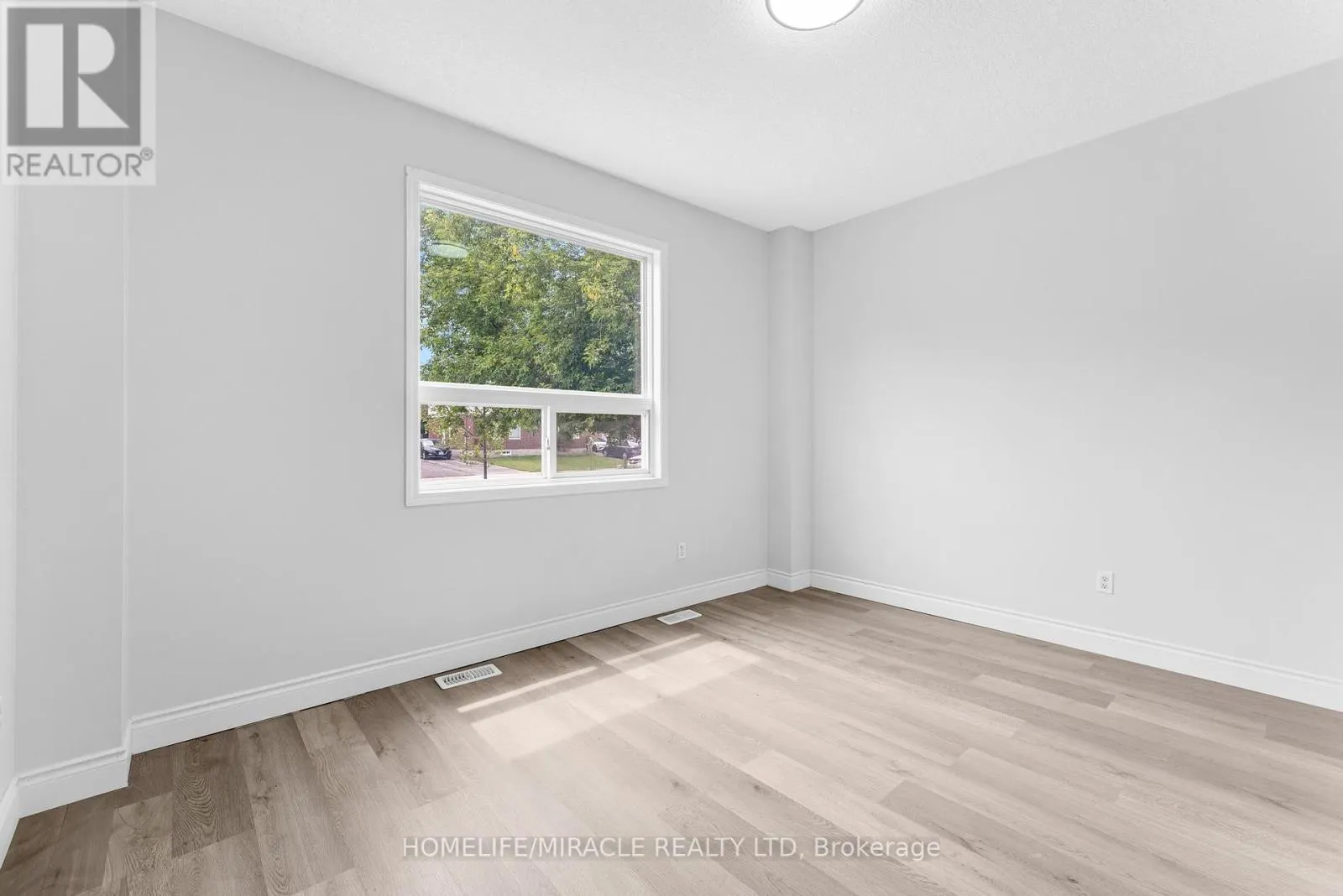 120 JANSEN AVENUE