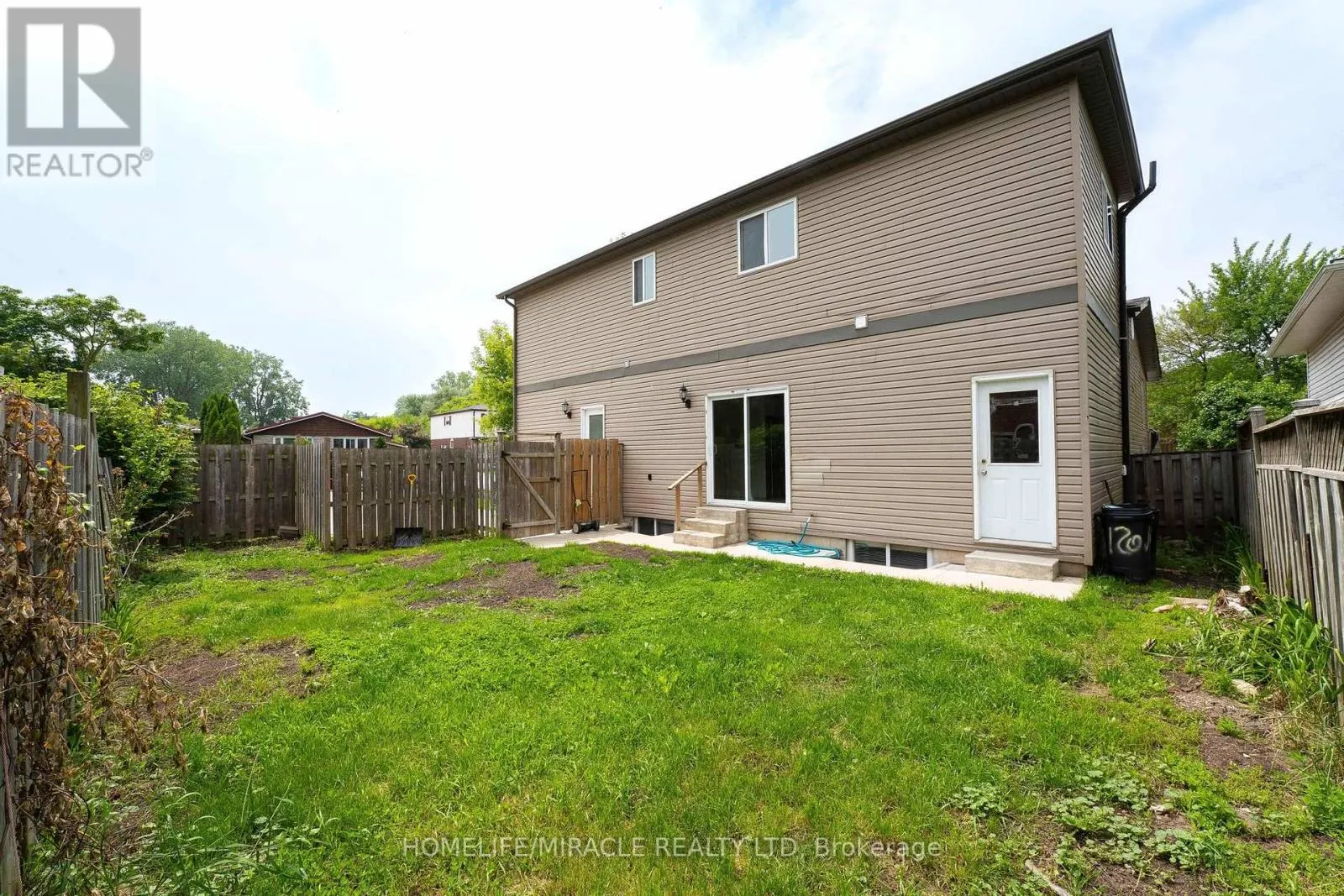 120 JANSEN AVENUE