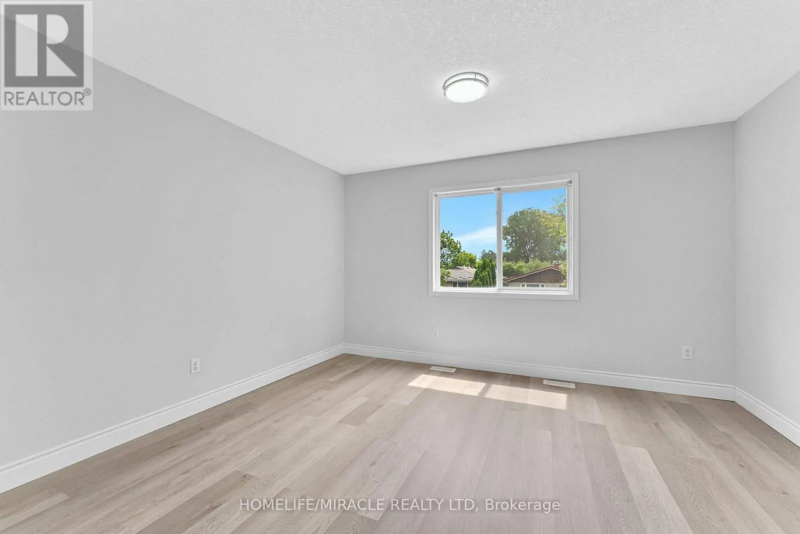 120 JANSEN AVENUE