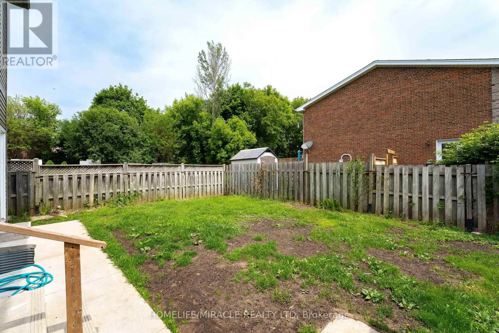 120 JANSEN AVENUE