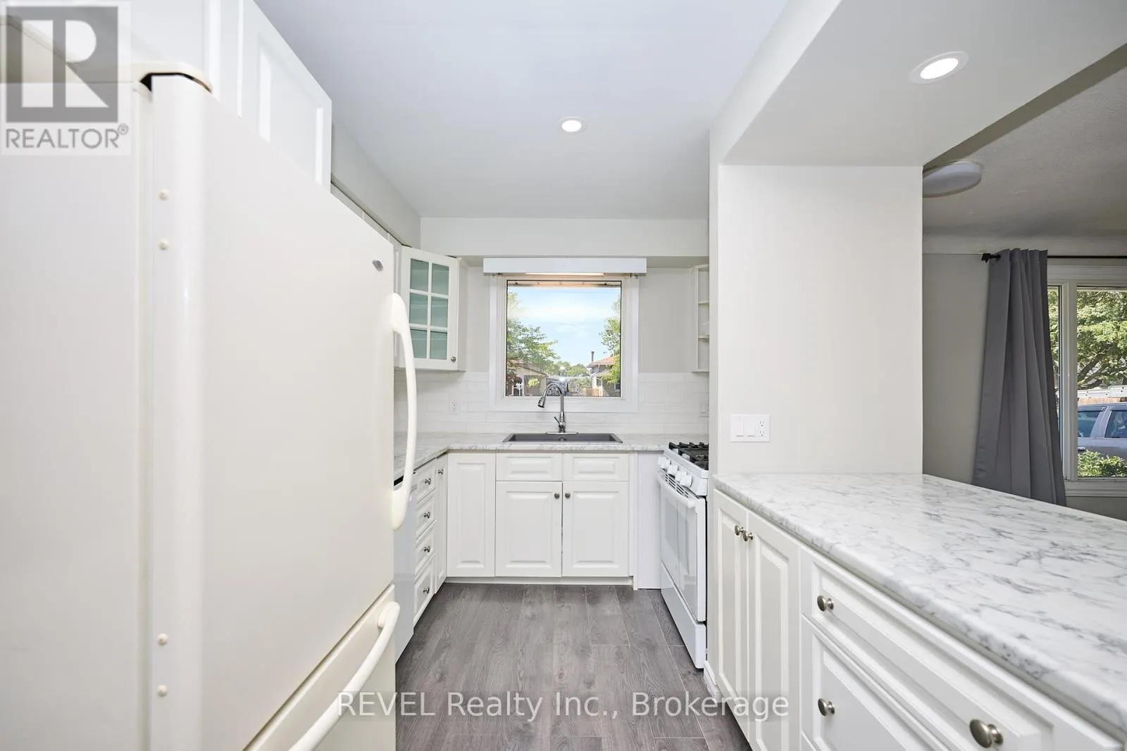 7386 SUNHAVEN DRIVE