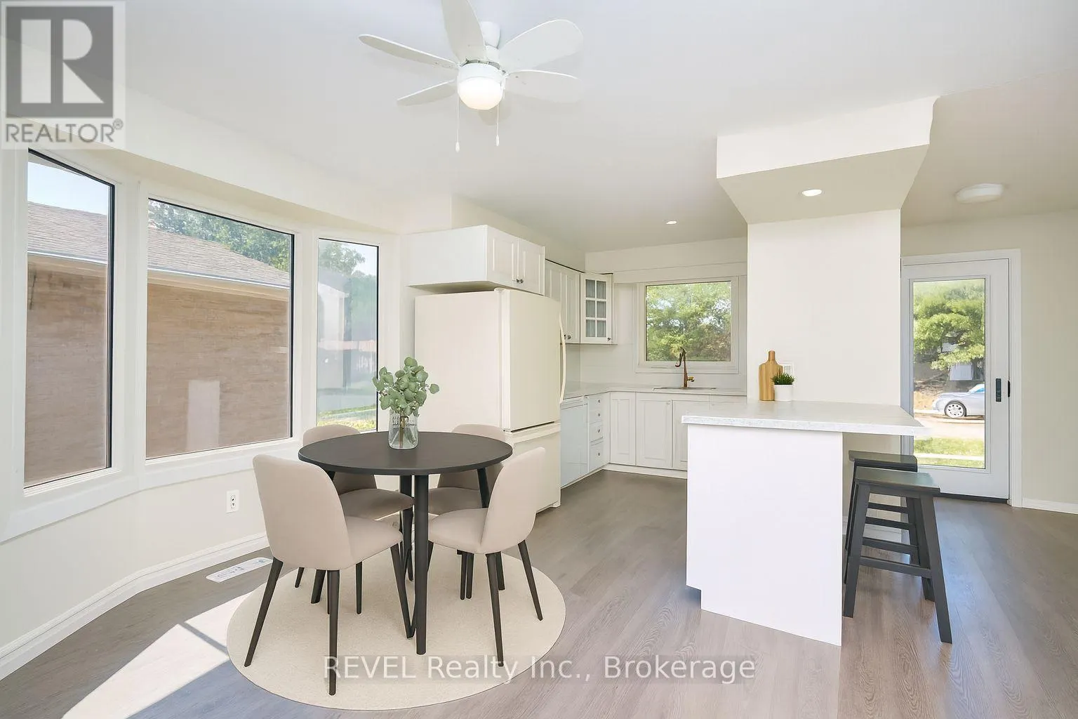 7386 SUNHAVEN DRIVE
