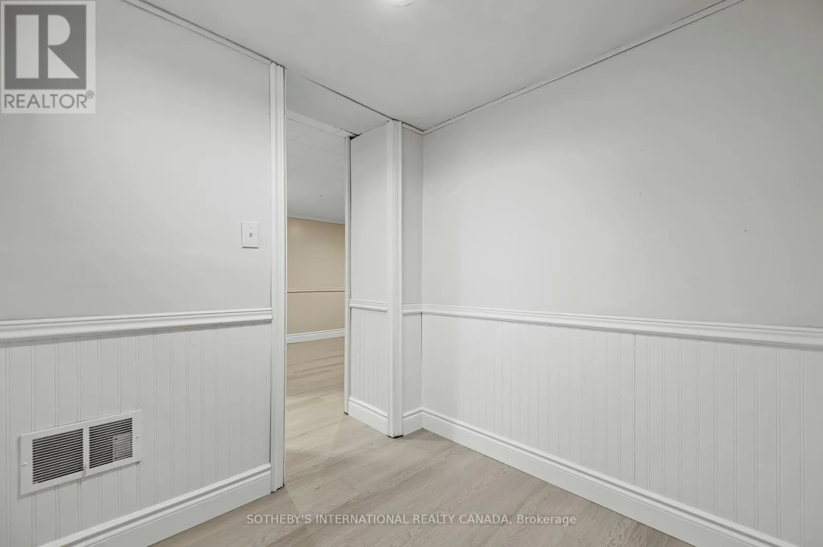 185 HIGHLAND ROAD W
