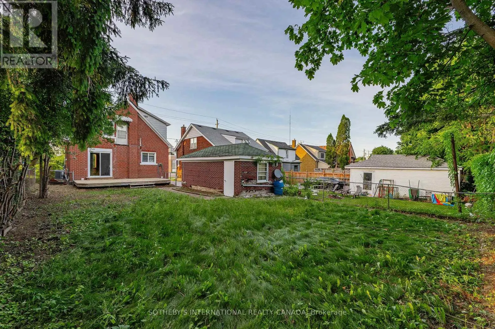 185 HIGHLAND ROAD W