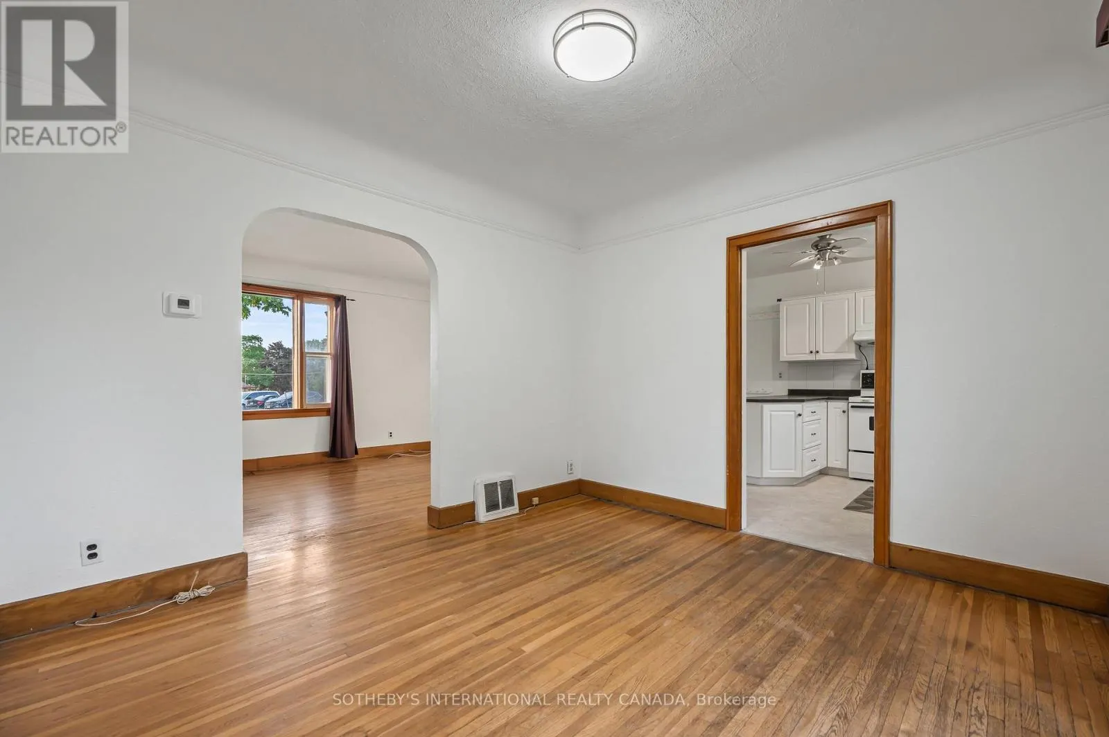 185 HIGHLAND ROAD W