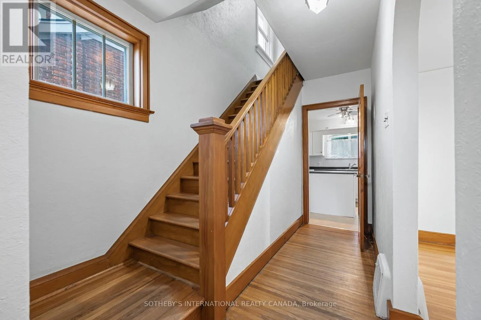185 HIGHLAND ROAD W