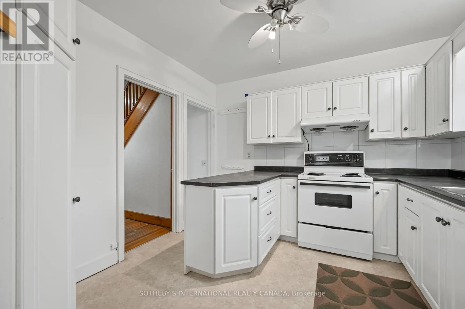 185 HIGHLAND ROAD W