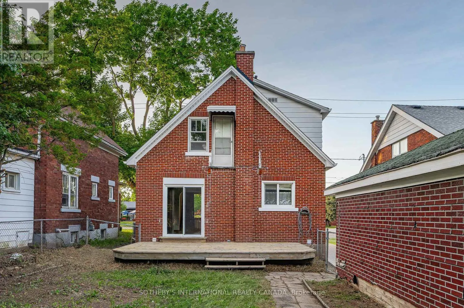 185 HIGHLAND ROAD W