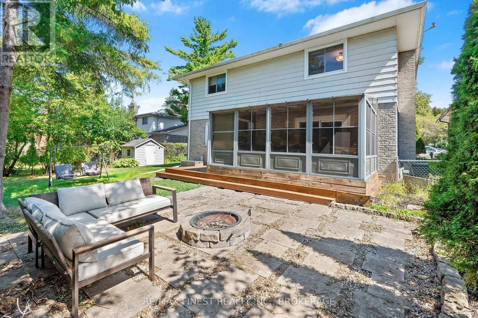 931 SAFARI DRIVE