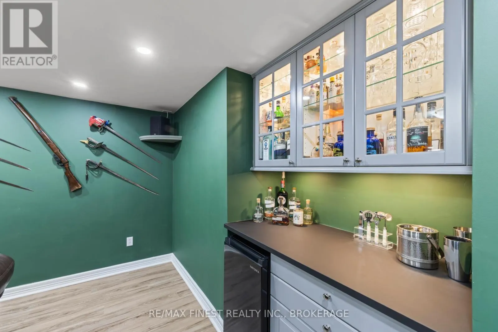 332 HONEYWOOD AVENUE
