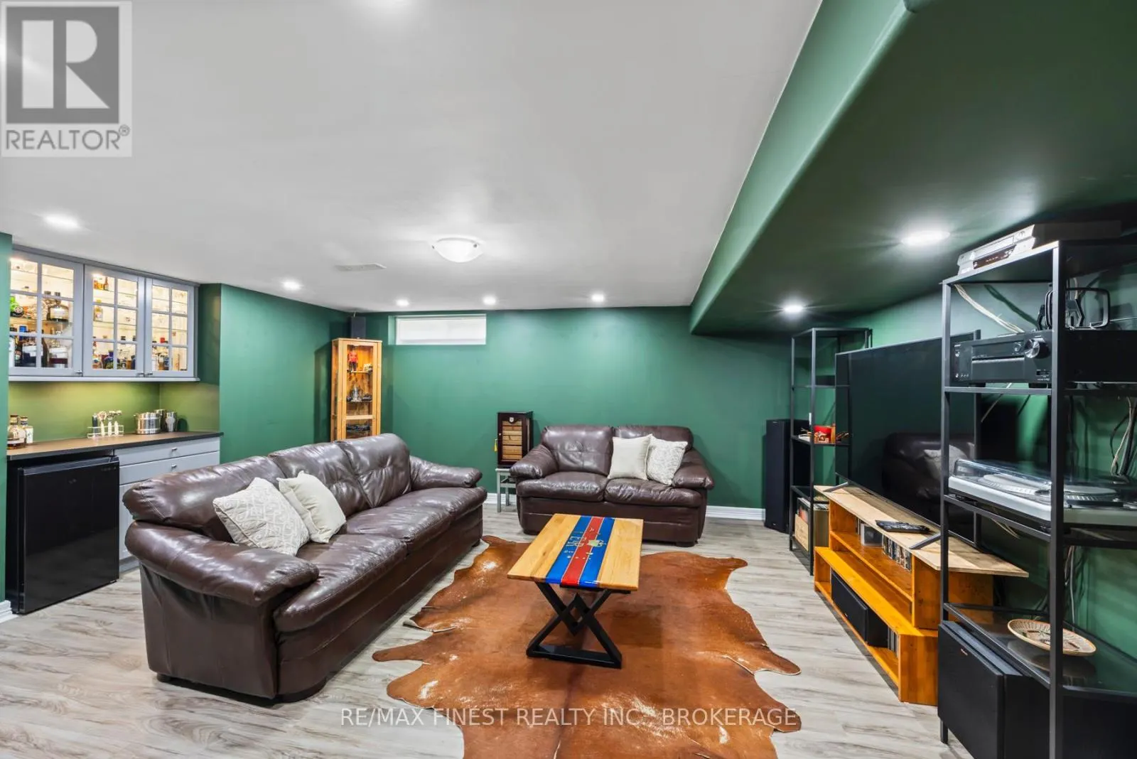 332 HONEYWOOD AVENUE