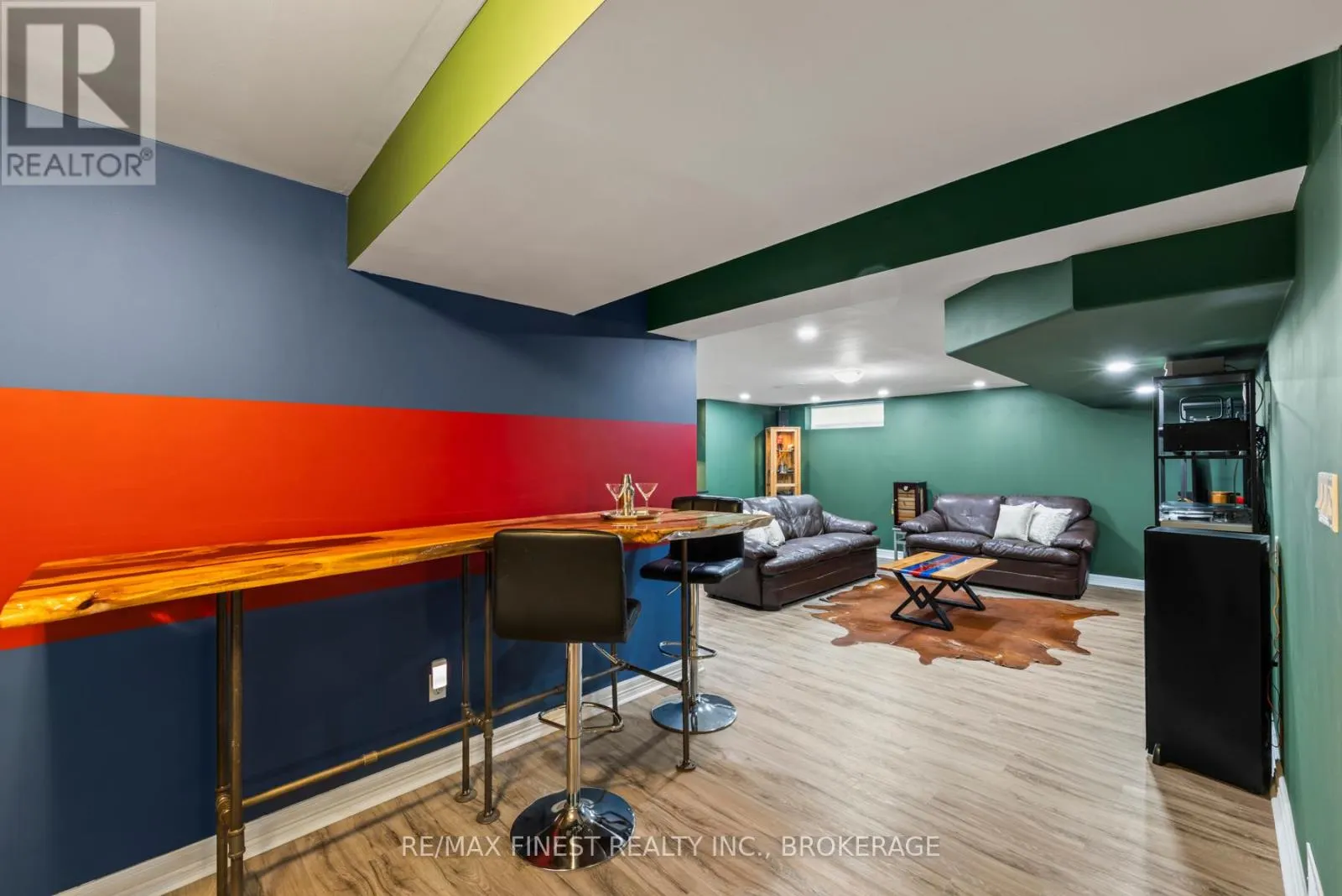 332 HONEYWOOD AVENUE