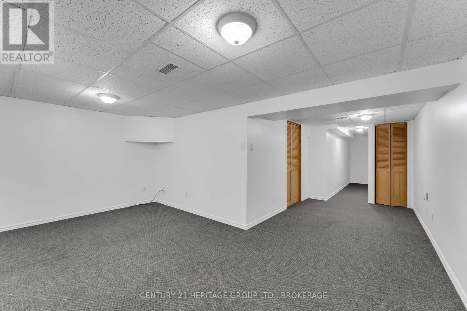 802 DATZELL LANE W