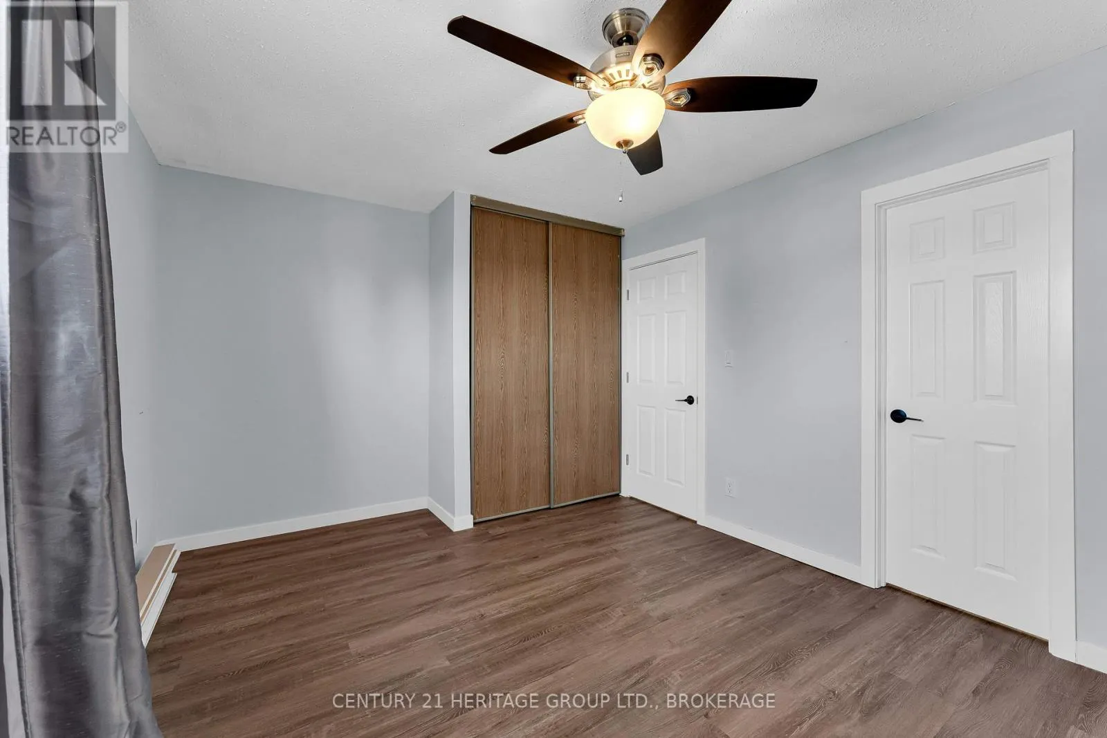 802 DATZELL LANE W