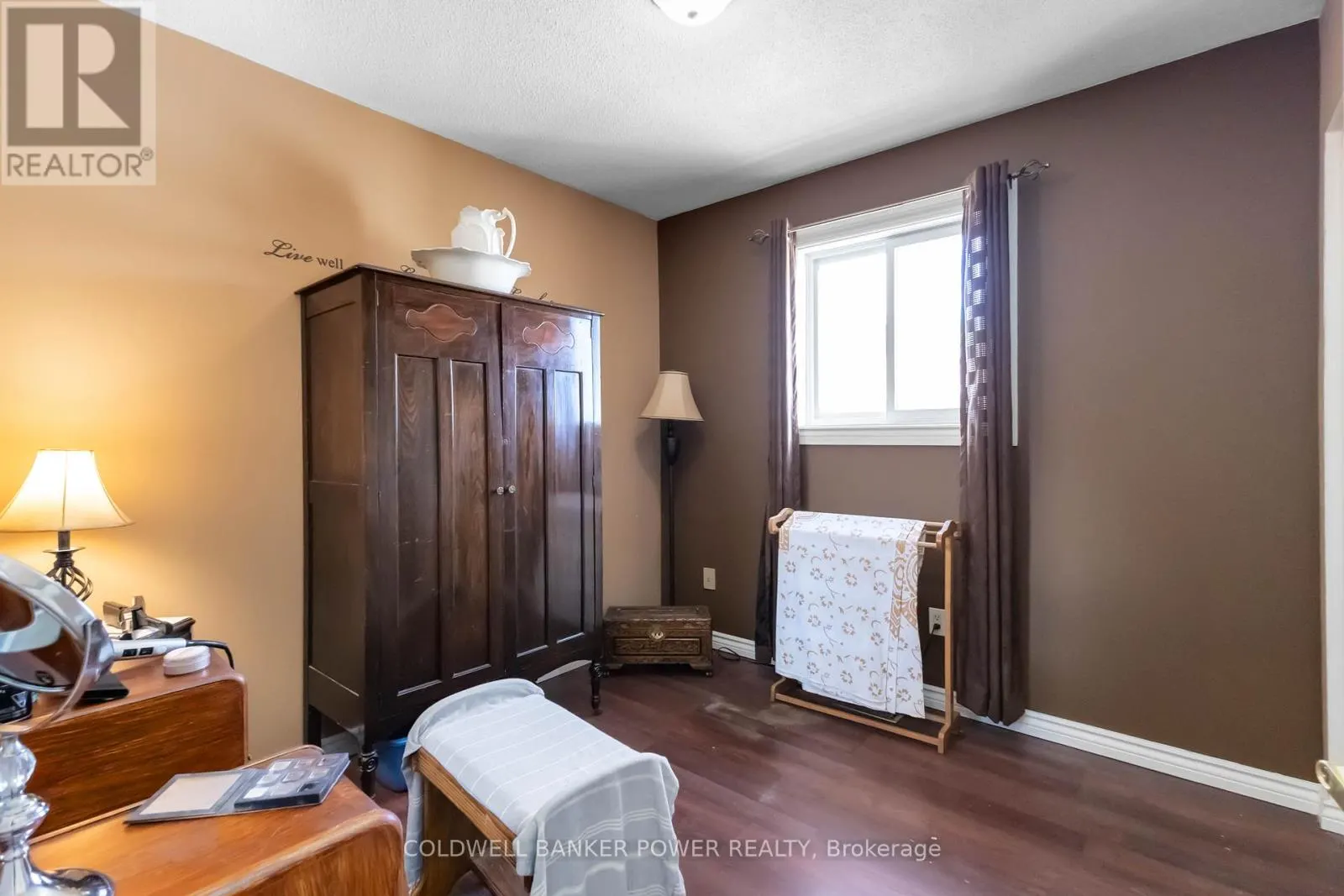 293 BANBURY CRESCENT