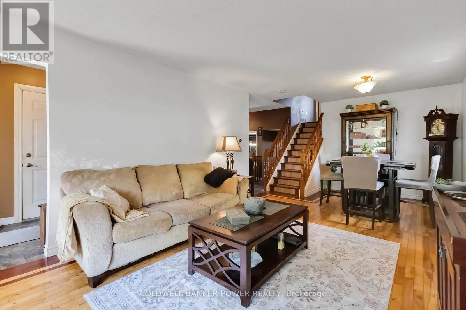 293 BANBURY CRESCENT