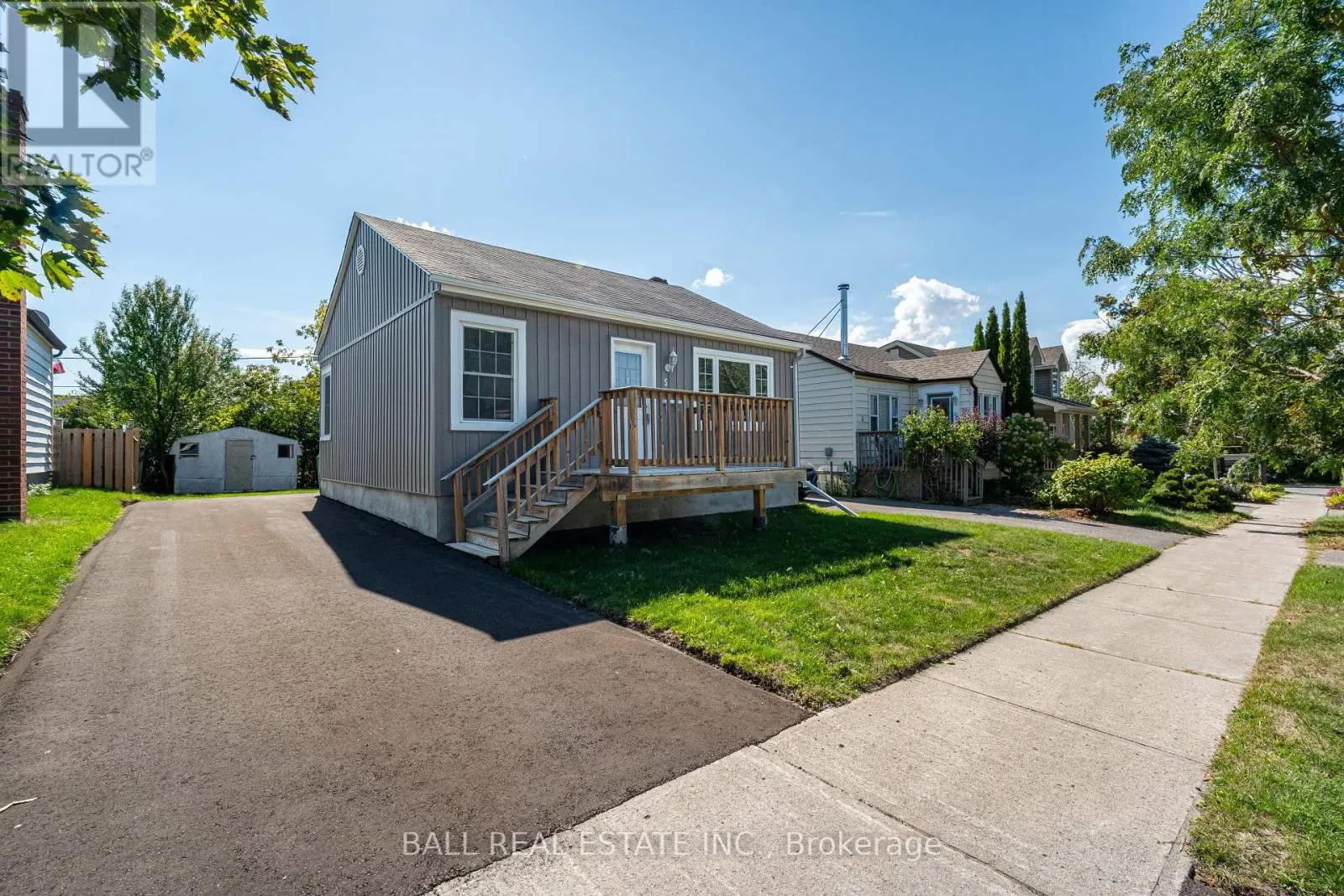 5 WALLACE STREET