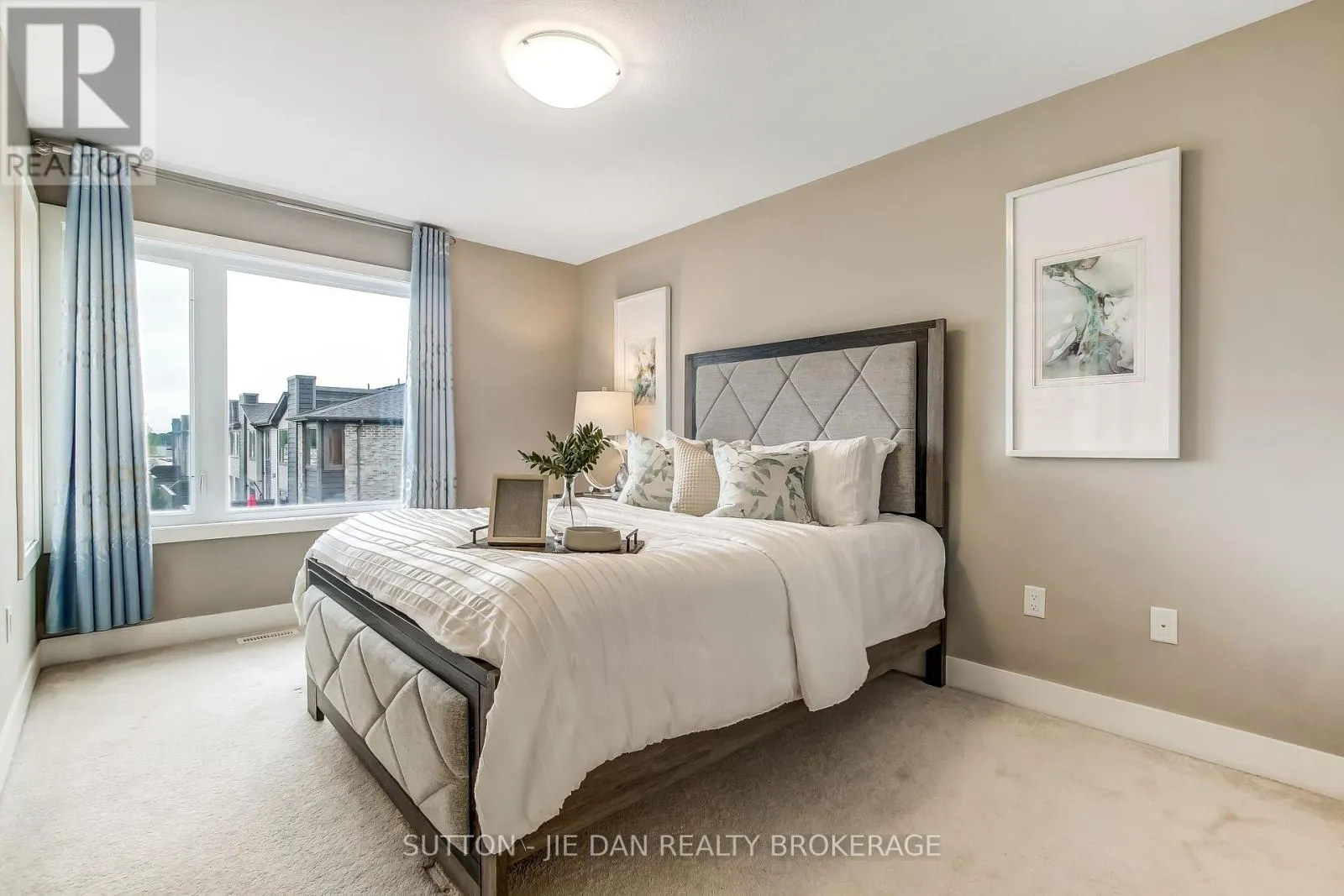236 - 1960 DALMAGARRY ROAD, #236