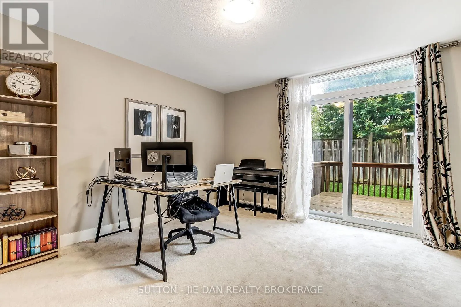 236 - 1960 DALMAGARRY ROAD, #236