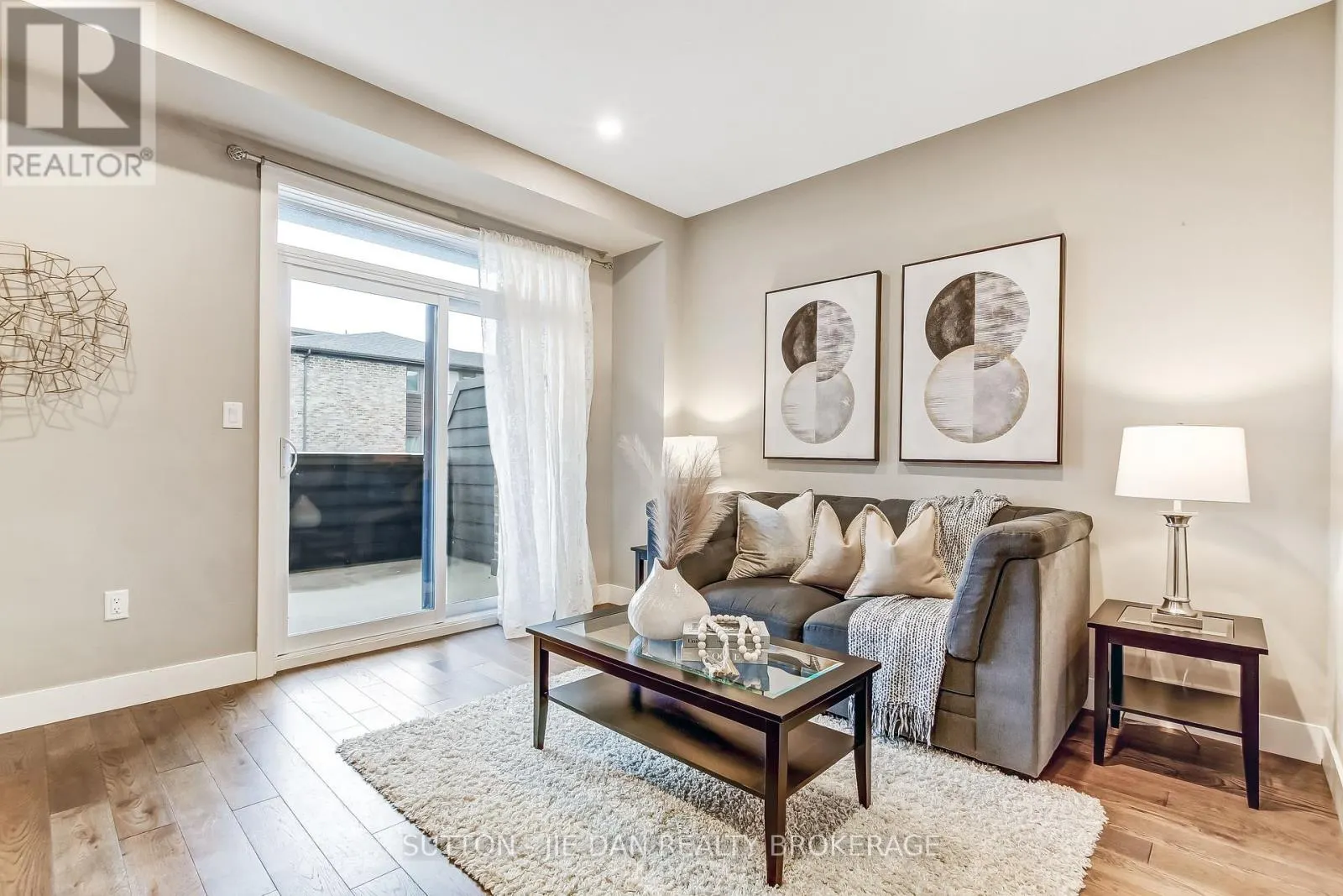 236 - 1960 DALMAGARRY ROAD, #236