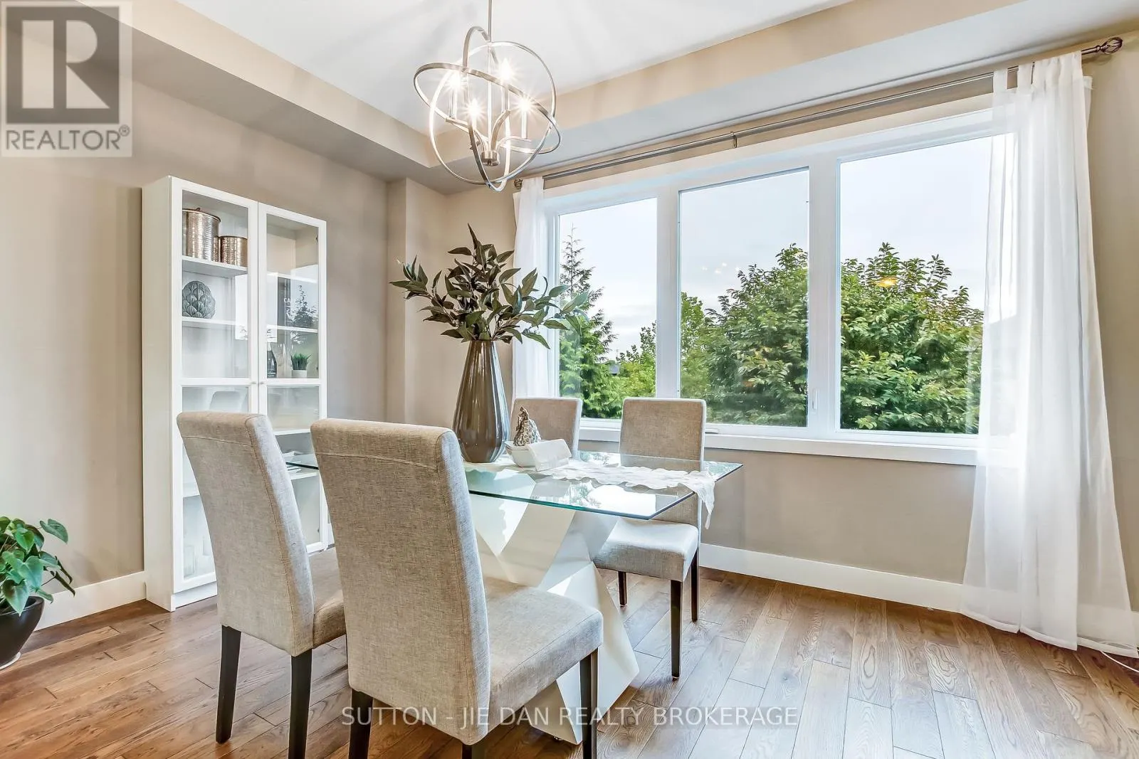 236 - 1960 DALMAGARRY ROAD, #236