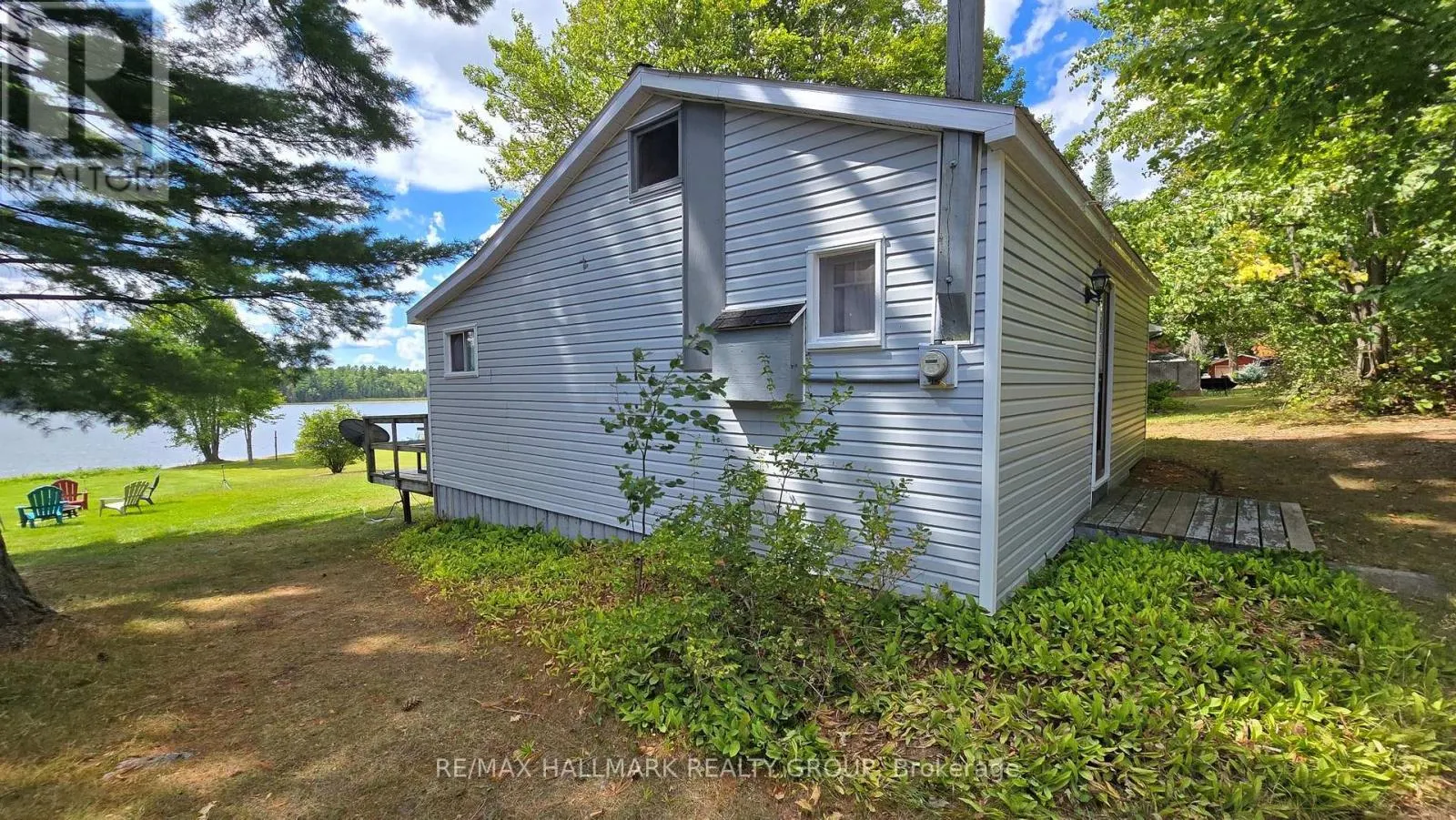8A BARRON LANE