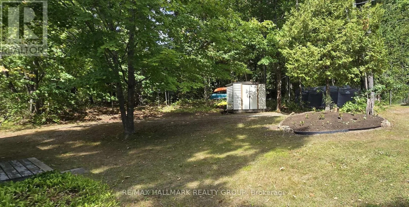 8A BARRON LANE