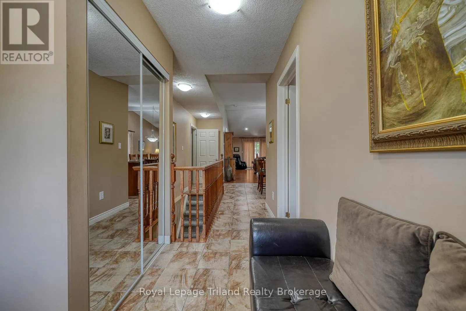 1 - 54 GARDEN AVENUE, #1