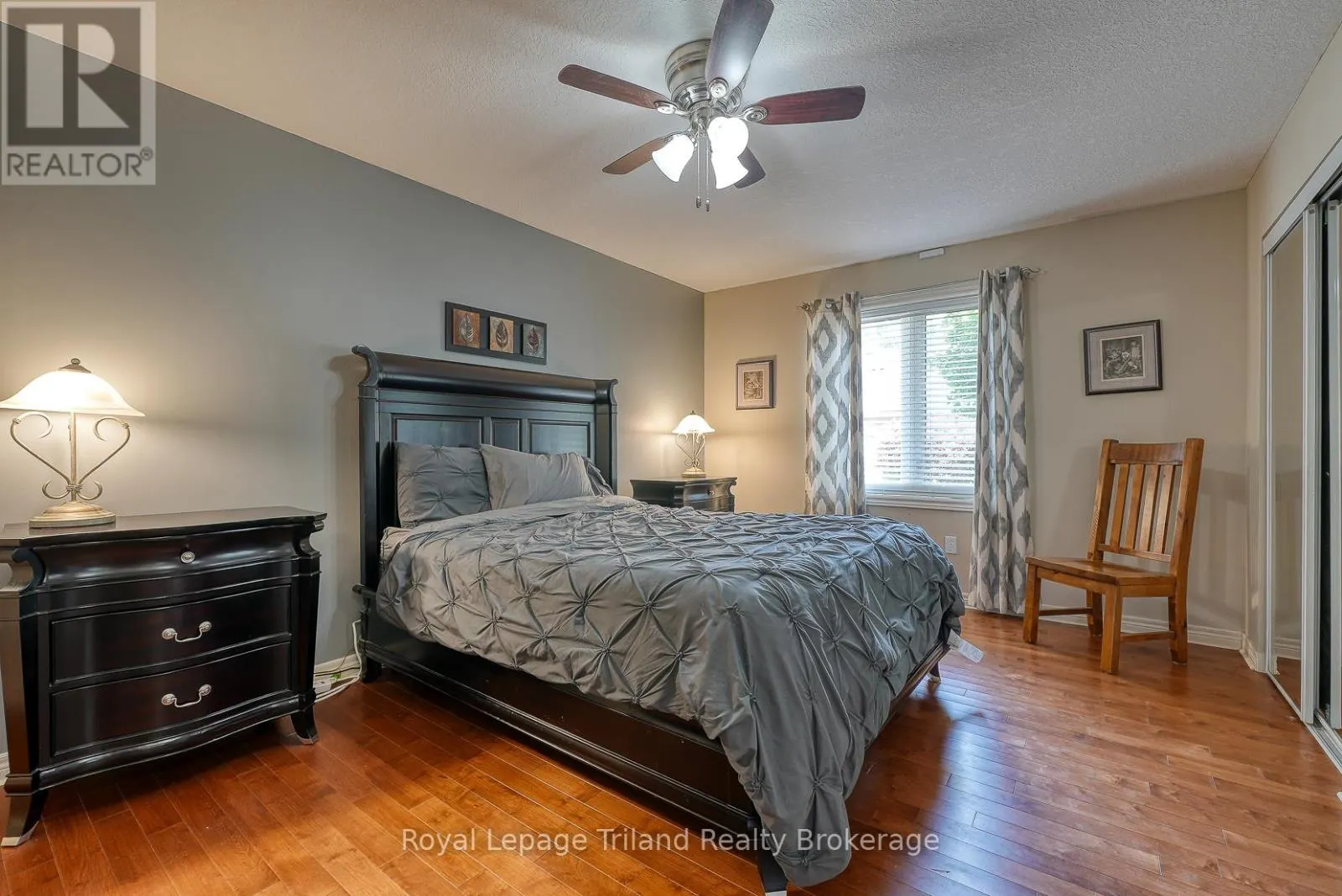 1 - 54 GARDEN AVENUE, #1