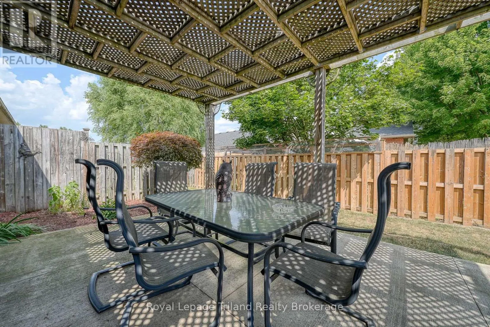 1 - 54 GARDEN AVENUE, #1