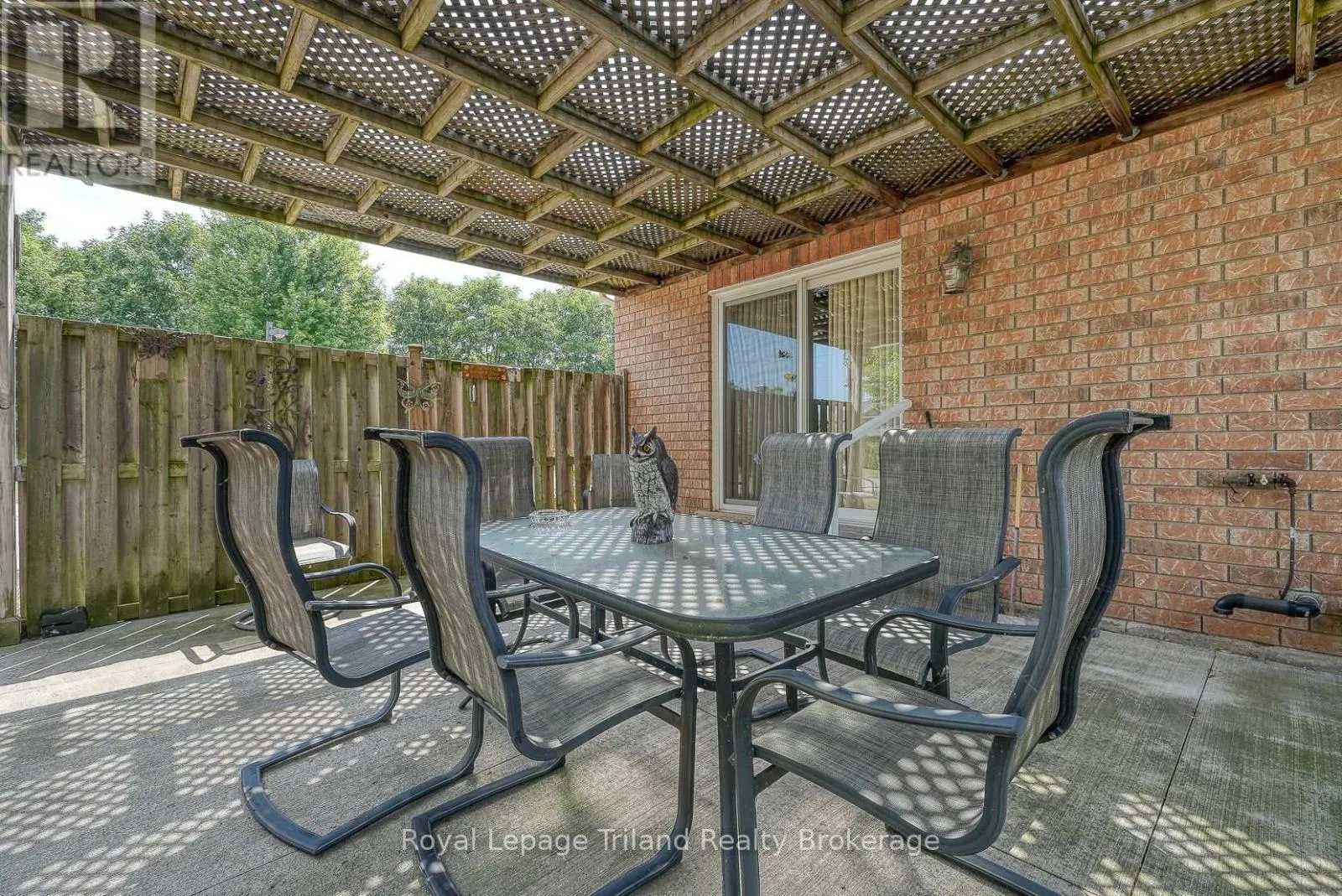 1 - 54 GARDEN AVENUE, #1