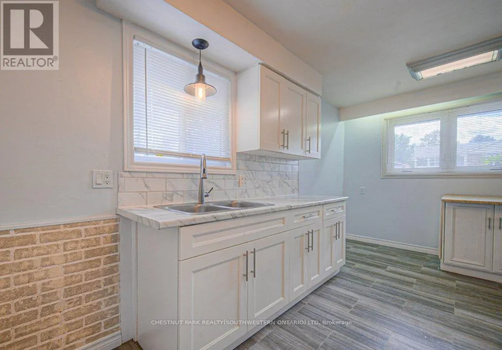 328 CLYDE ROAD
